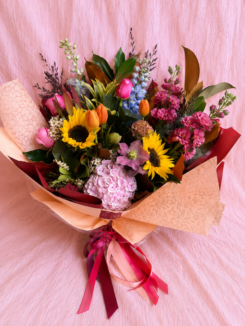 Bouquet of Seasonal Flowers - Deluxe Bouquet of Seasonal Flowers - Deluxe